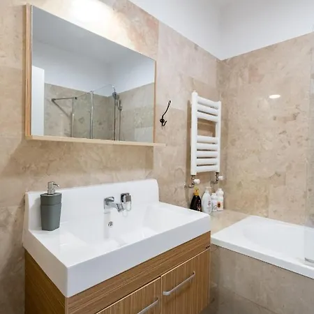 בוקרשט Happy Bubble I Timpuri Noi 1Br Apt 4 Ppl מראה חיצוני תמונה